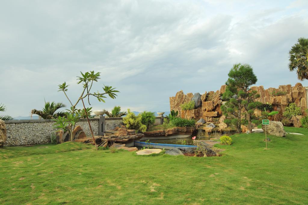 Hotel On The Rock Kupang  Dış mekan fotoğraf